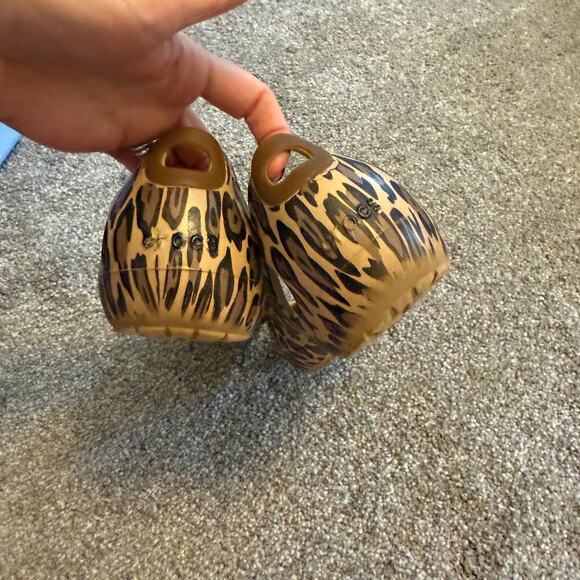 Crocs Kadee Animal Print Slip On Flats Womens Size 9 - Picture 4 of 5